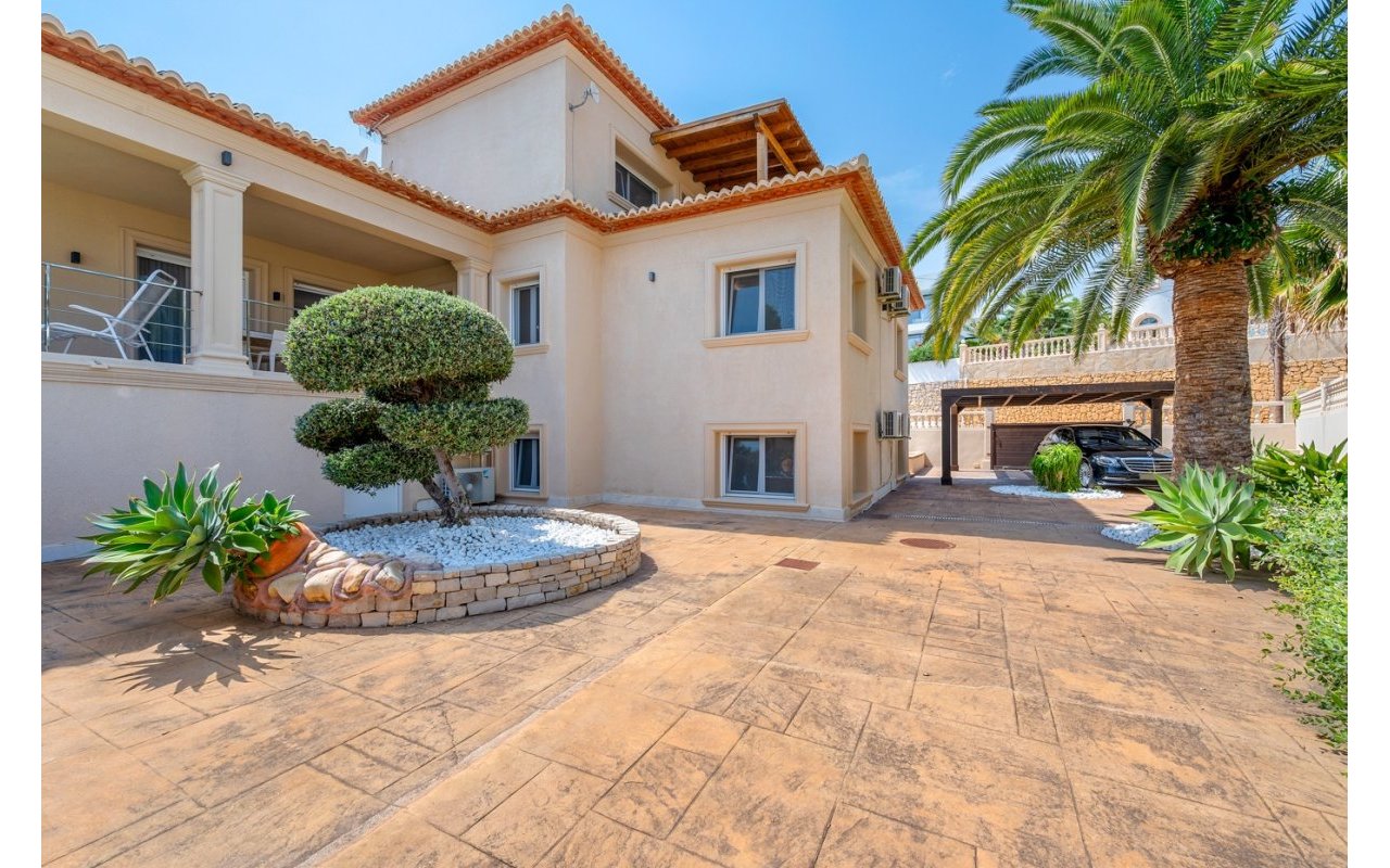 Resale - Villa - Benissa