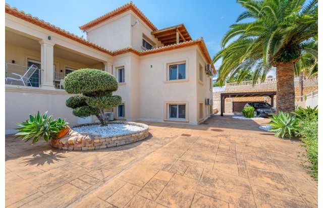 Resale - Villa - Benissa