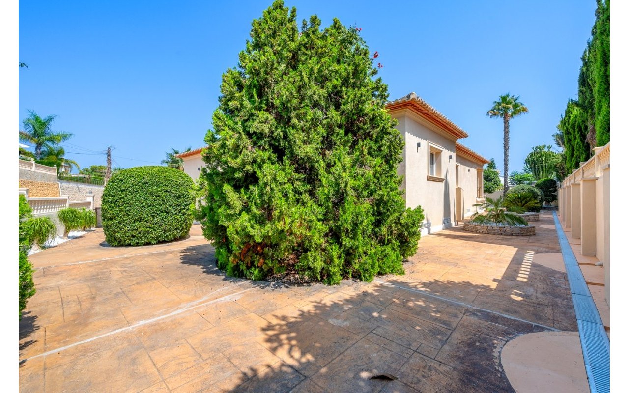 Resale - Villa - Benissa