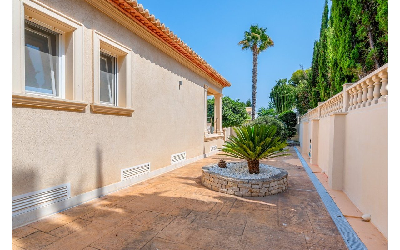 Resale - Villa - Benissa