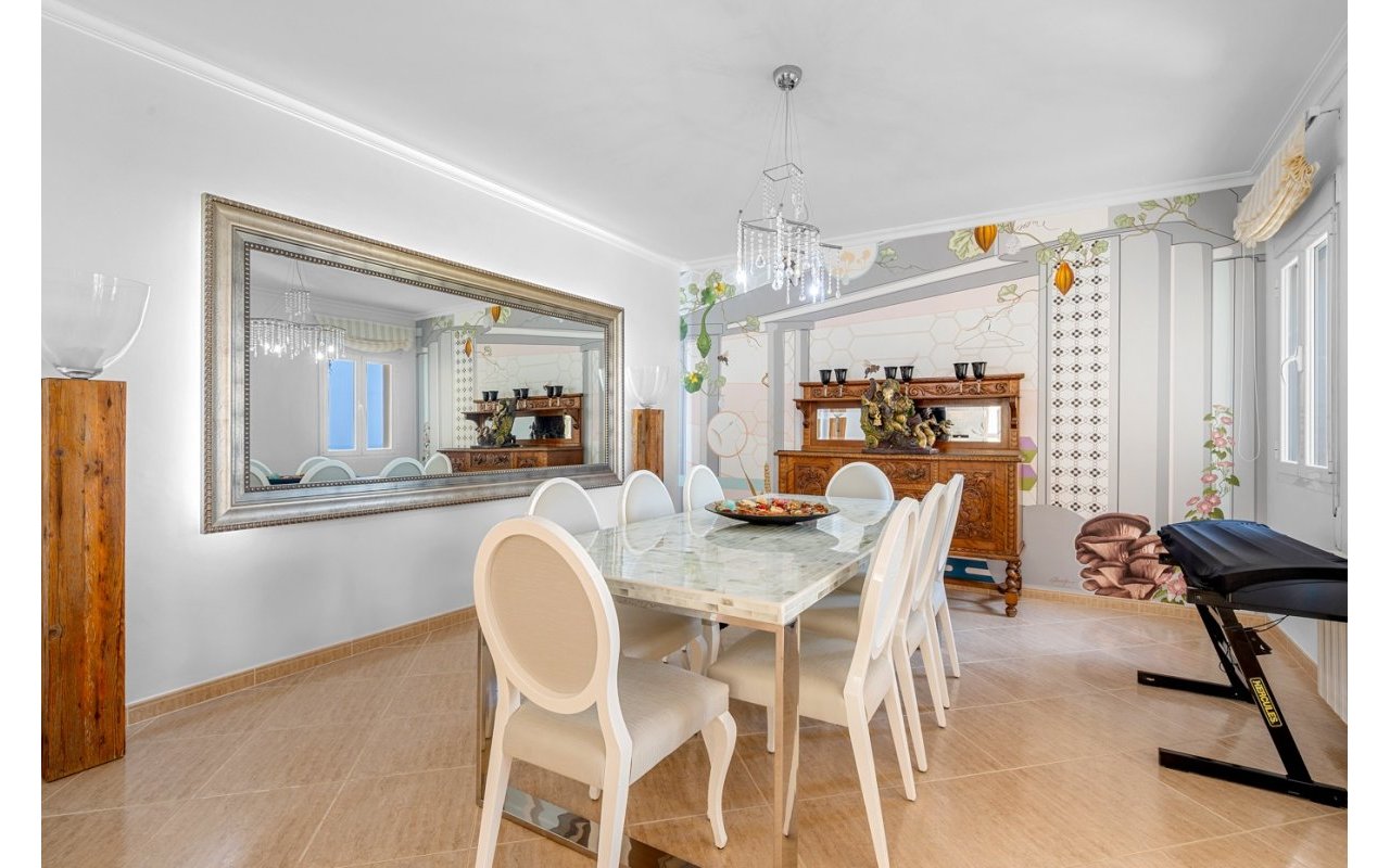 Resale - Villa - Benissa