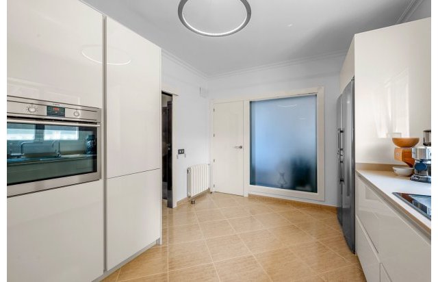 Resale - Villa - Benissa