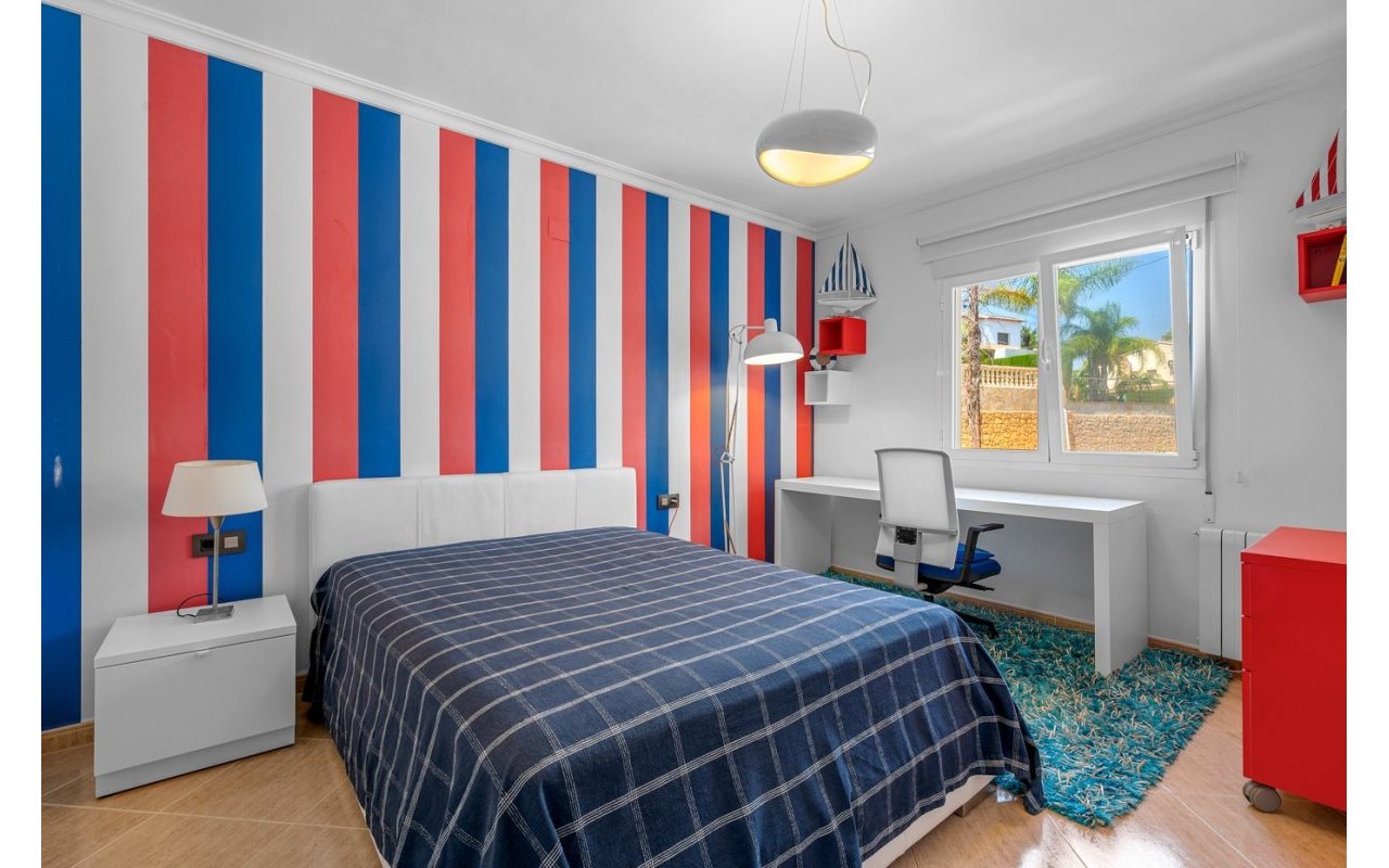 Resale - Villa - Benissa
