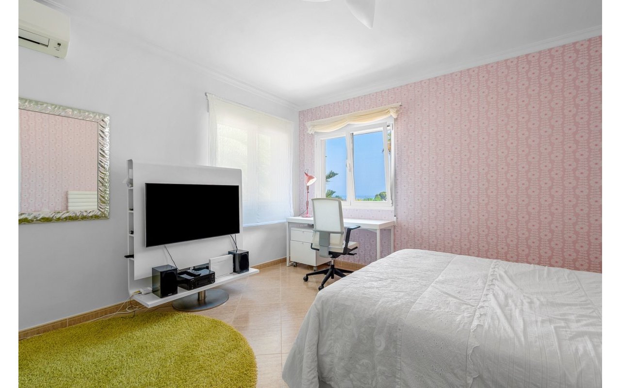 Resale - Villa - Benissa