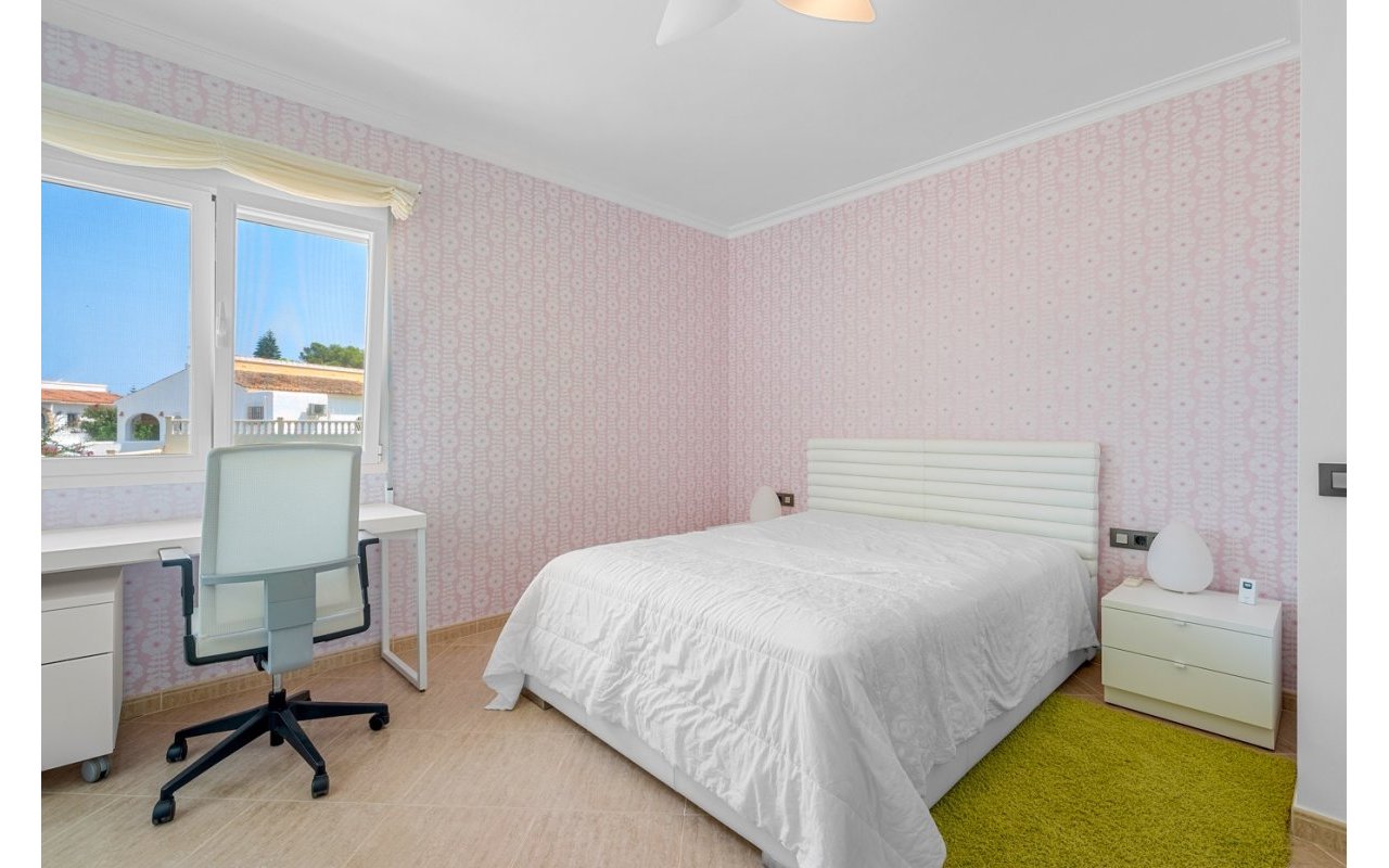 Resale - Villa - Benissa