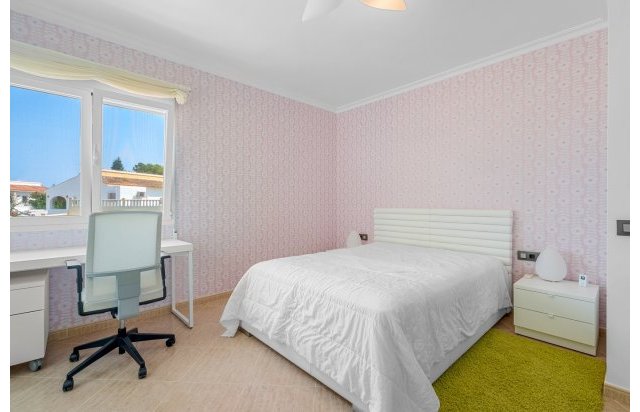 Resale - Villa - Benissa