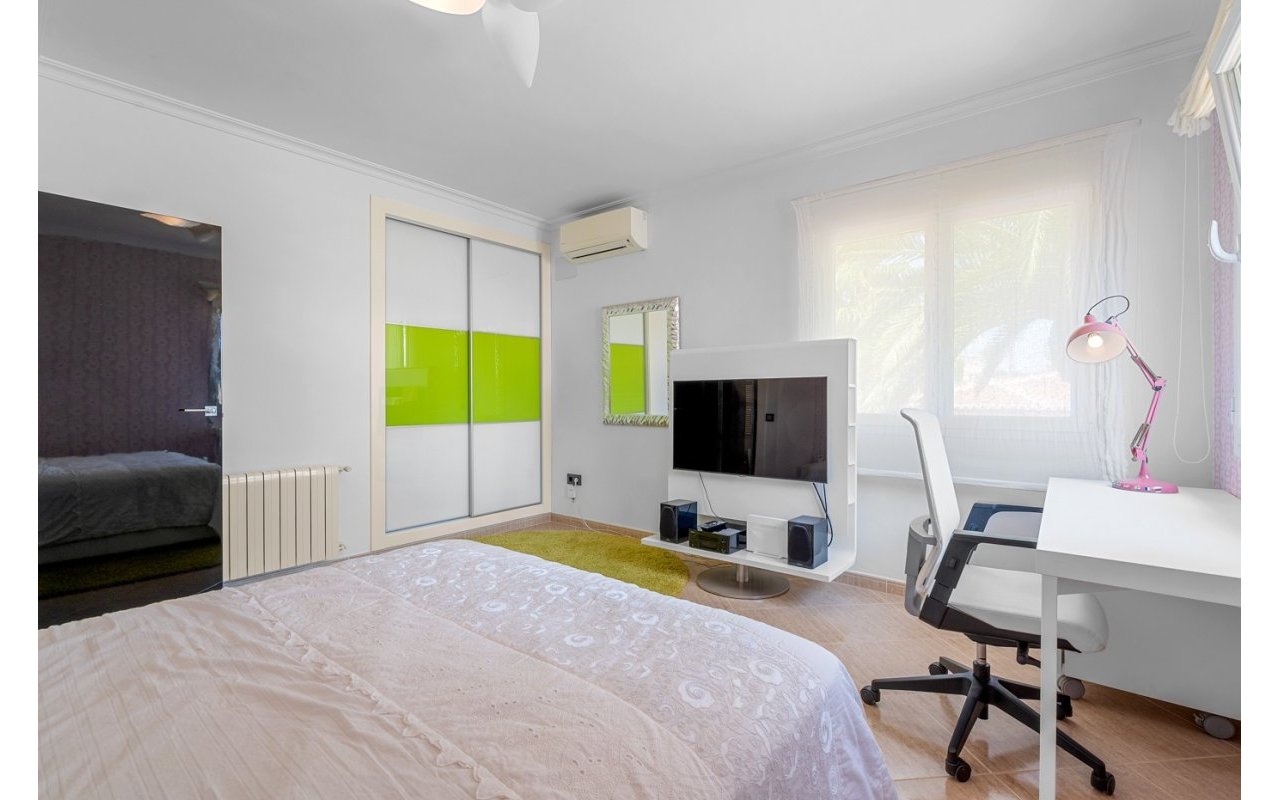 Resale - Villa - Benissa