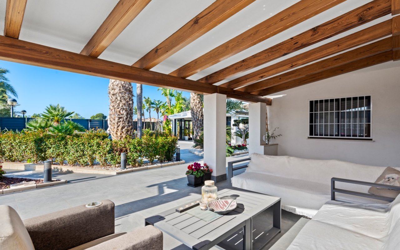 Reventa - Villa - San Juan Alicante - Frank Espinós
