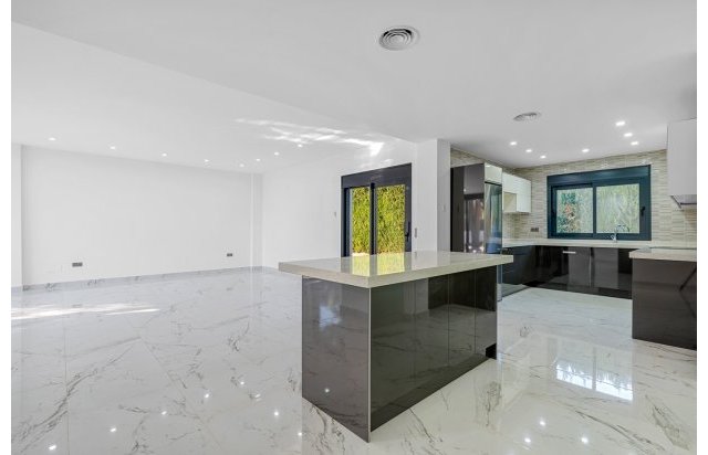 Reventa - Villa - Campoamor