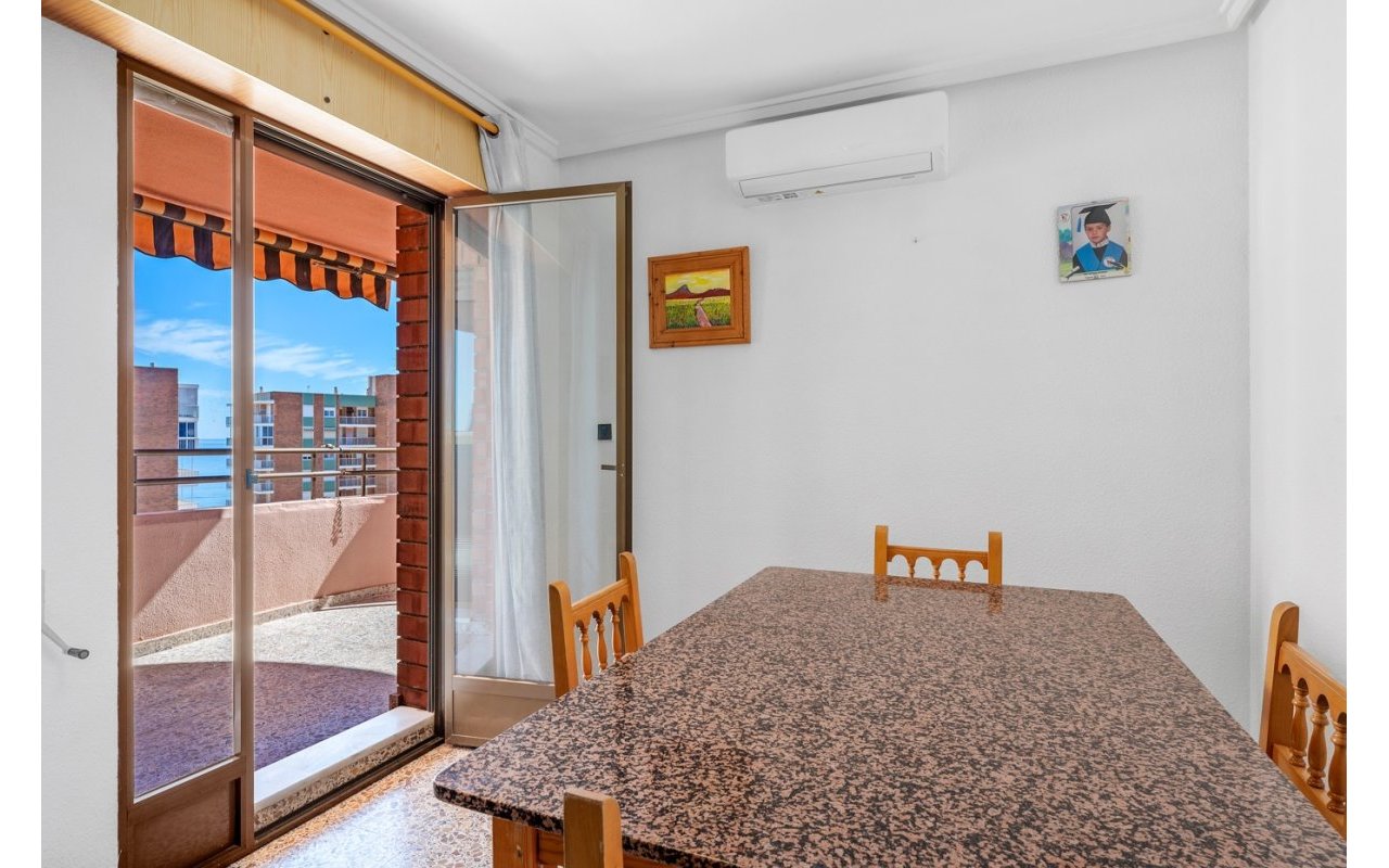 Reventa - Piso - Arenales del Sol - Segunda linea playa