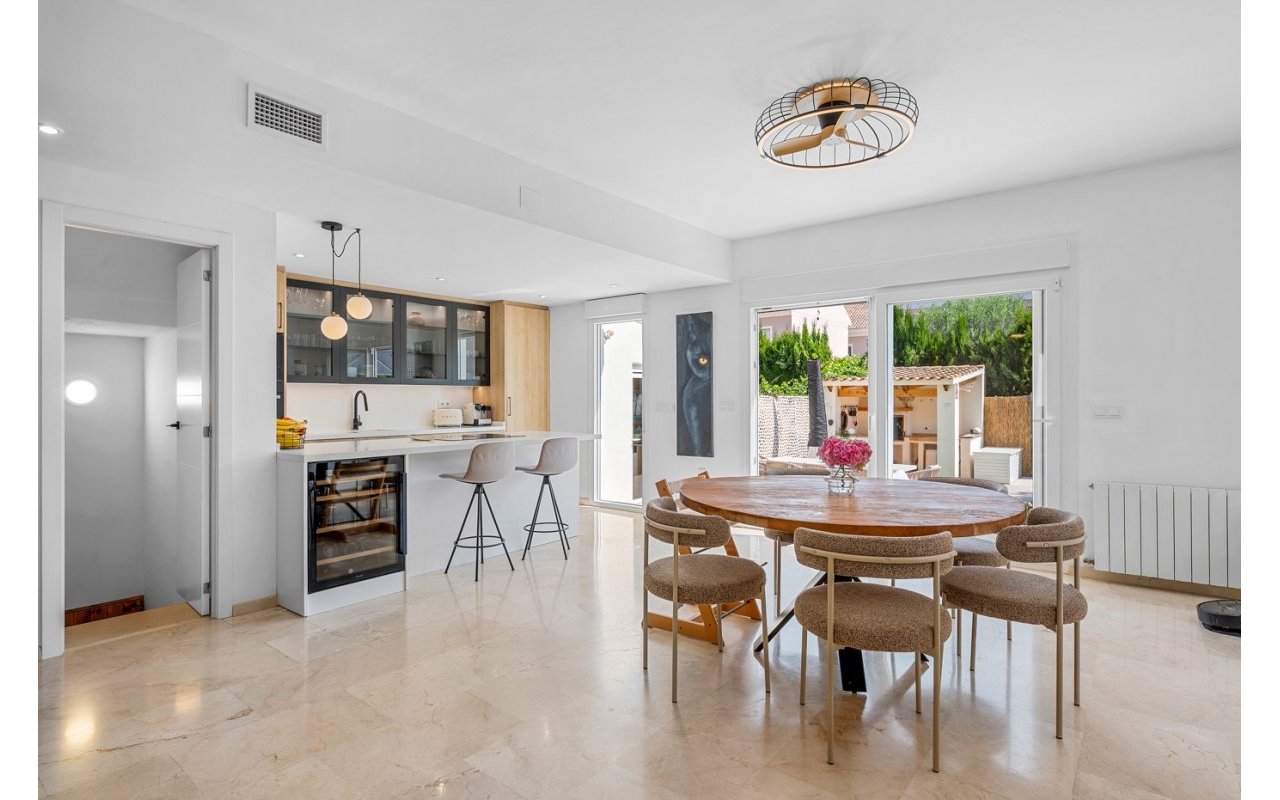Resale - Townhouse - Alicante - Playa San Juan