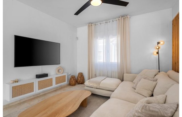 Resale - Townhouse - Alicante - Playa San Juan