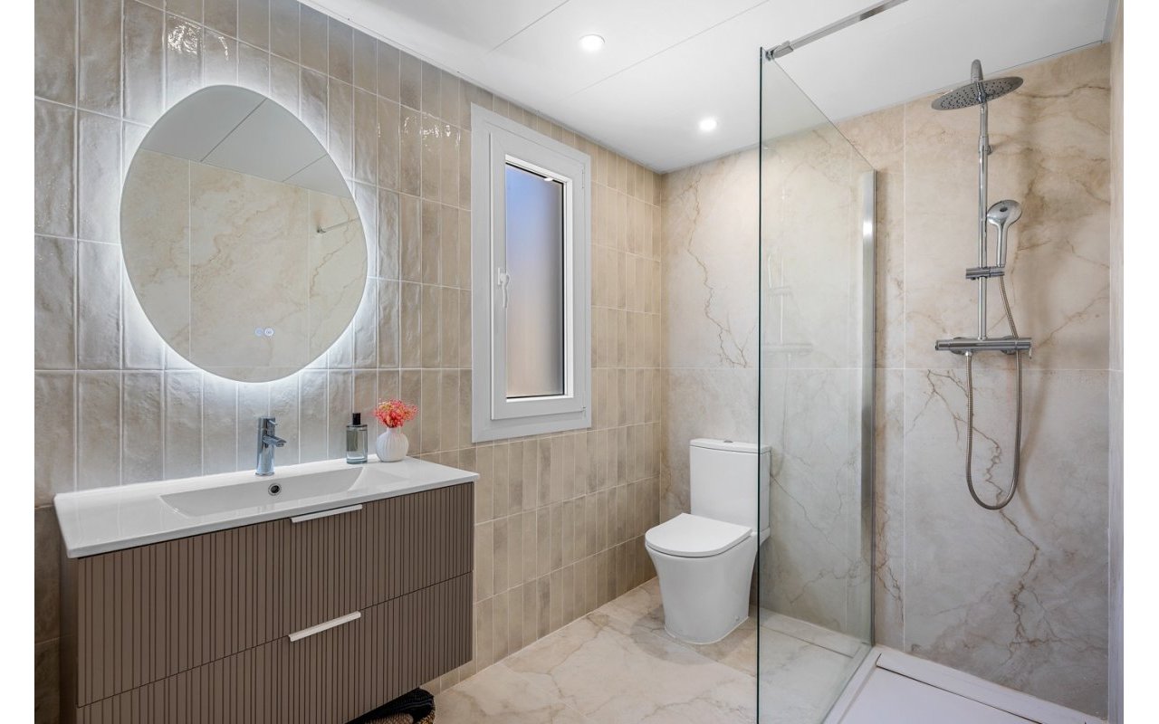 Resale - Townhouse - Alicante - Playa San Juan