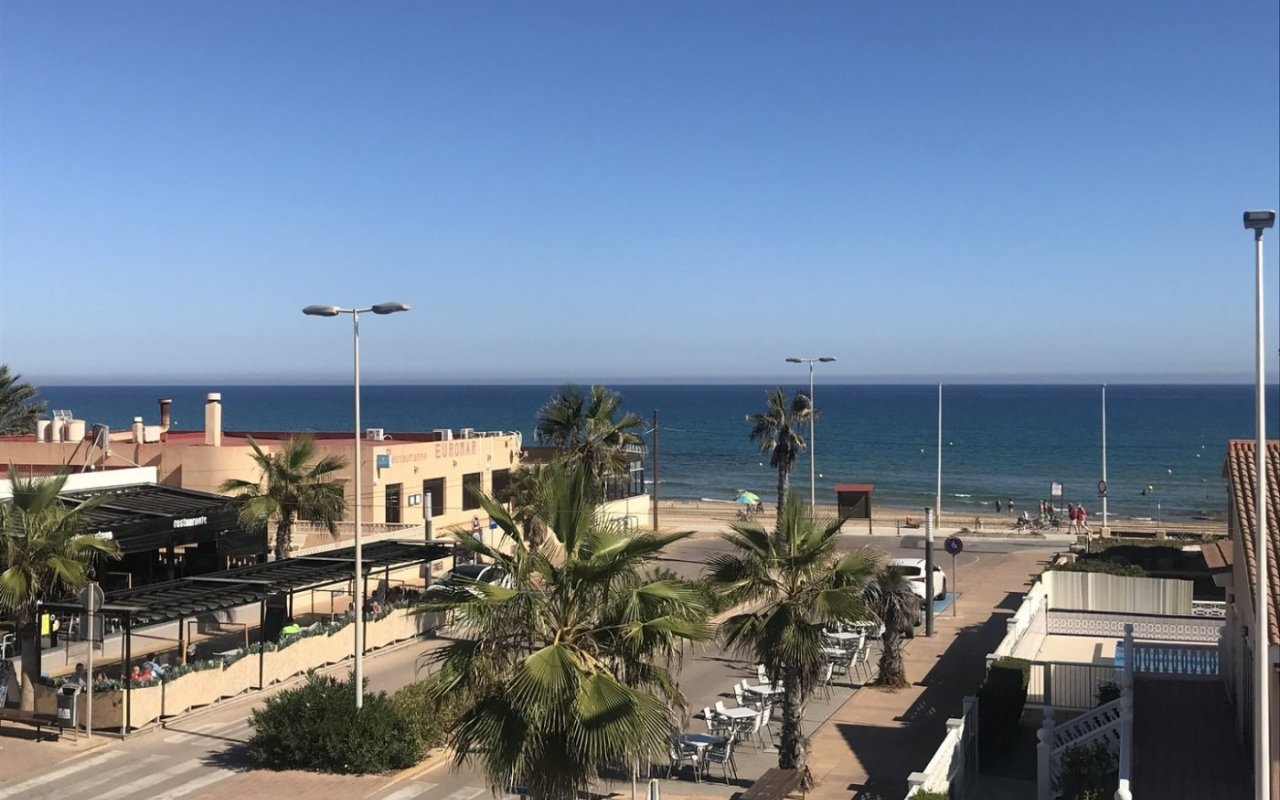 Obra nueva - Villa - Torrevieja - La Mata