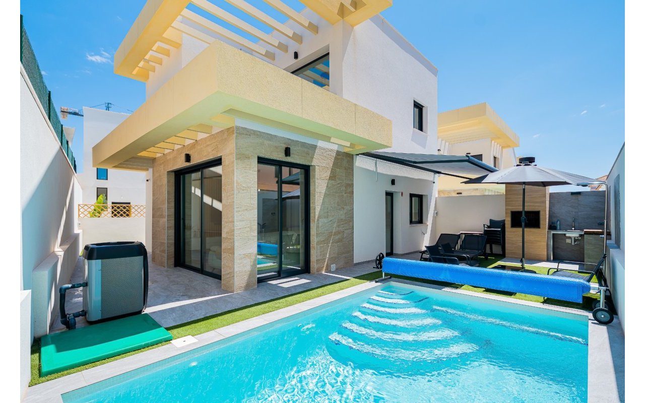 Resale - Villa - Los Montesinos