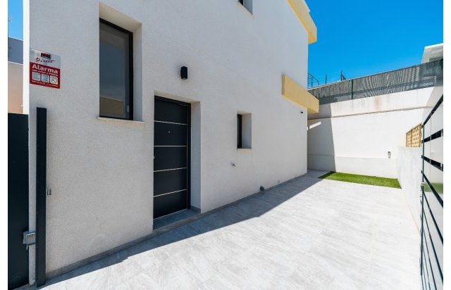 Resale - Villa - Los Montesinos