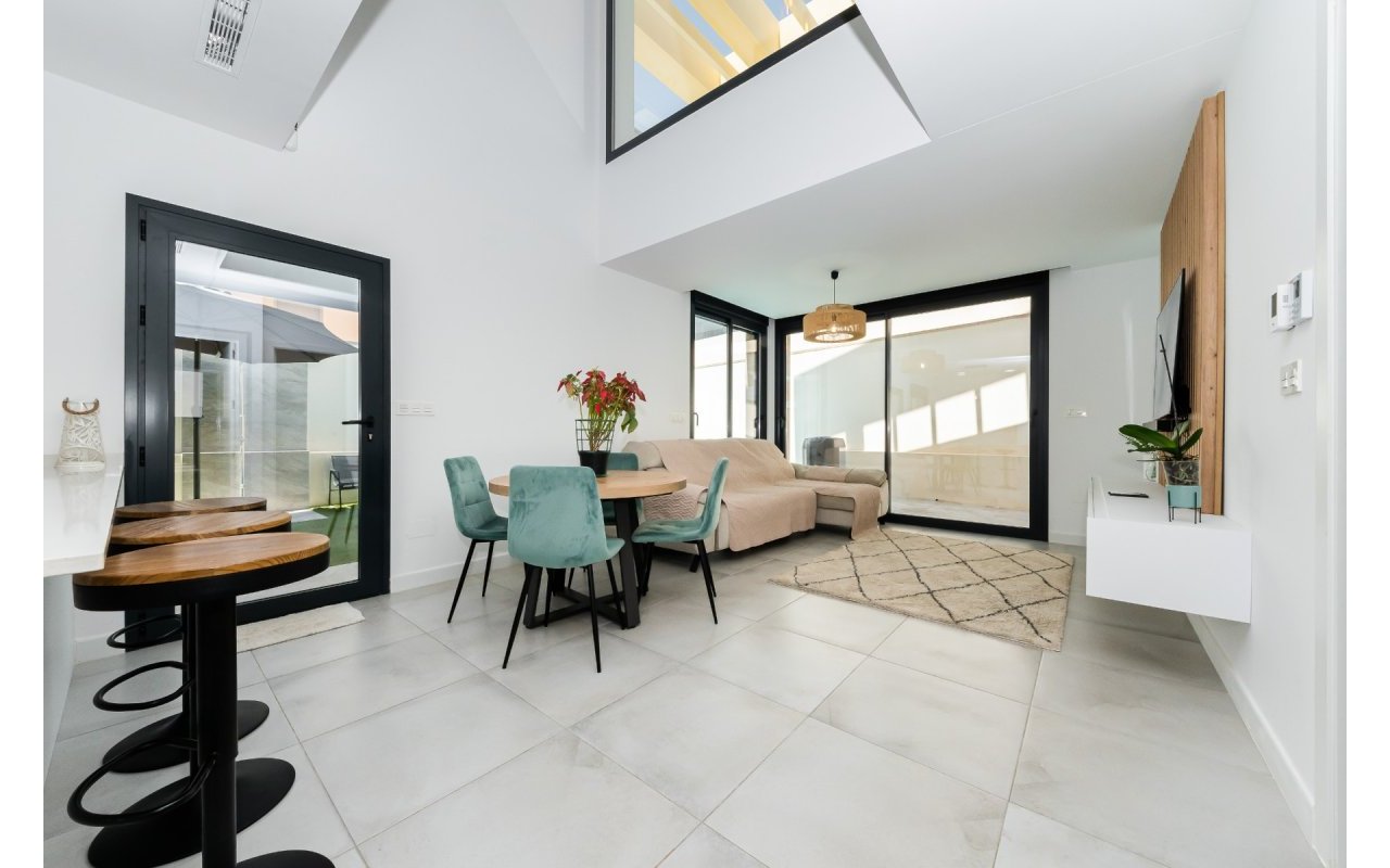 Resale - Villa - Los Montesinos