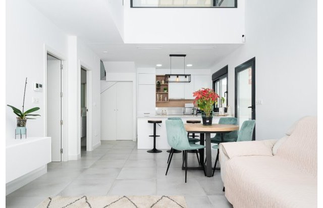 Resale - Villa - Los Montesinos