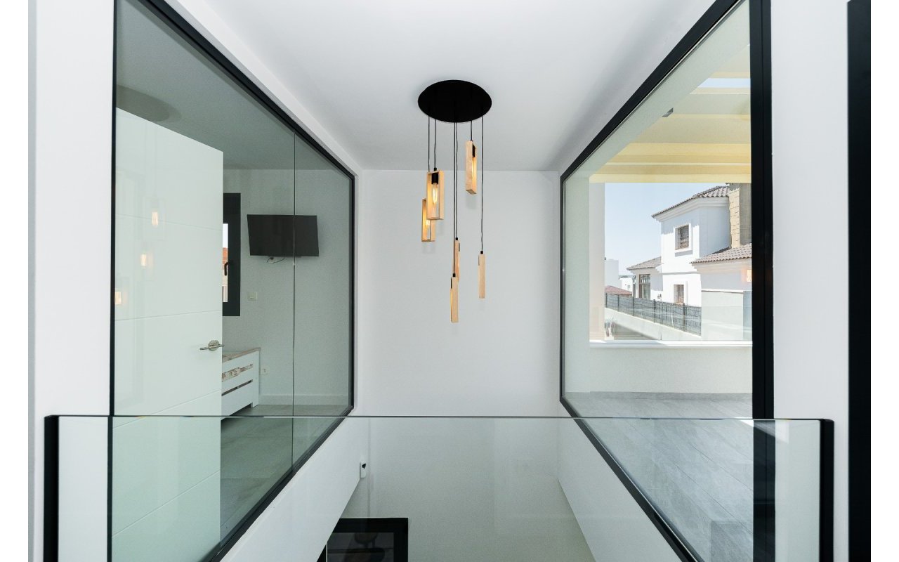 Resale - Villa - Los Montesinos