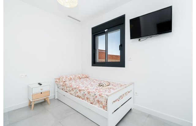Resale - Villa - Los Montesinos