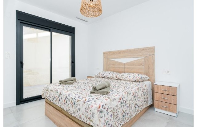 Resale - Villa - Los Montesinos