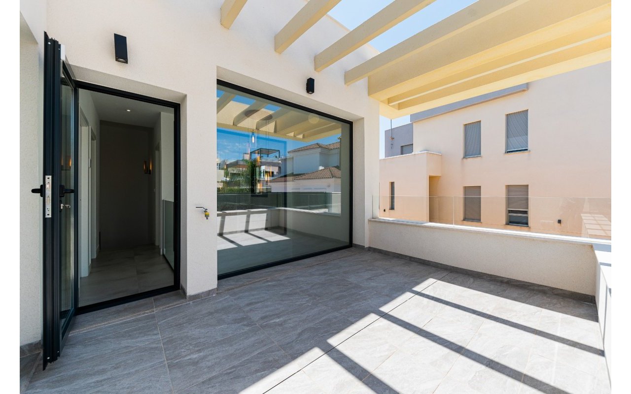 Resale - Villa - Los Montesinos