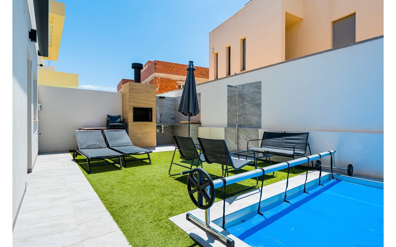 Resale - Villa - Los Montesinos