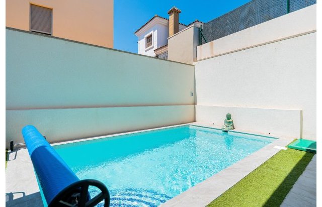 Resale - Villa - Los Montesinos