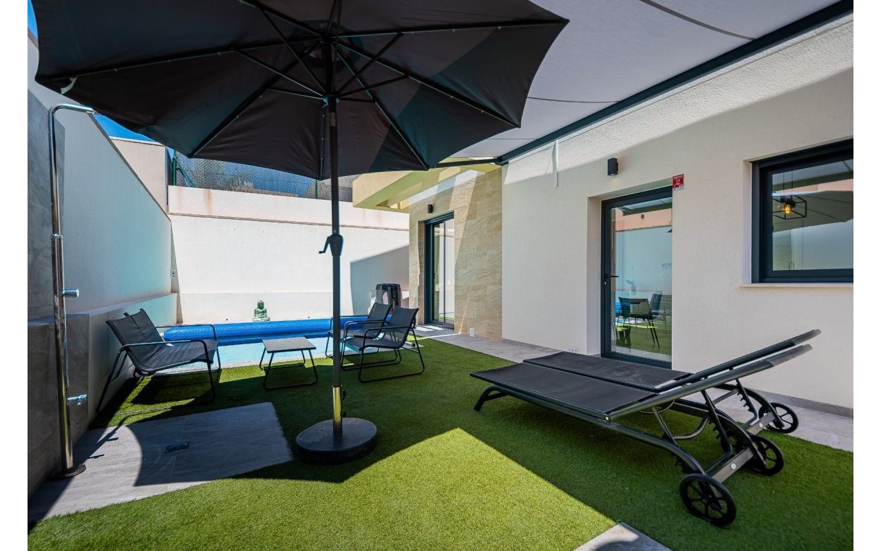 Resale - Villa - Los Montesinos