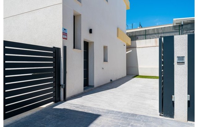 Resale - Villa - Los Montesinos