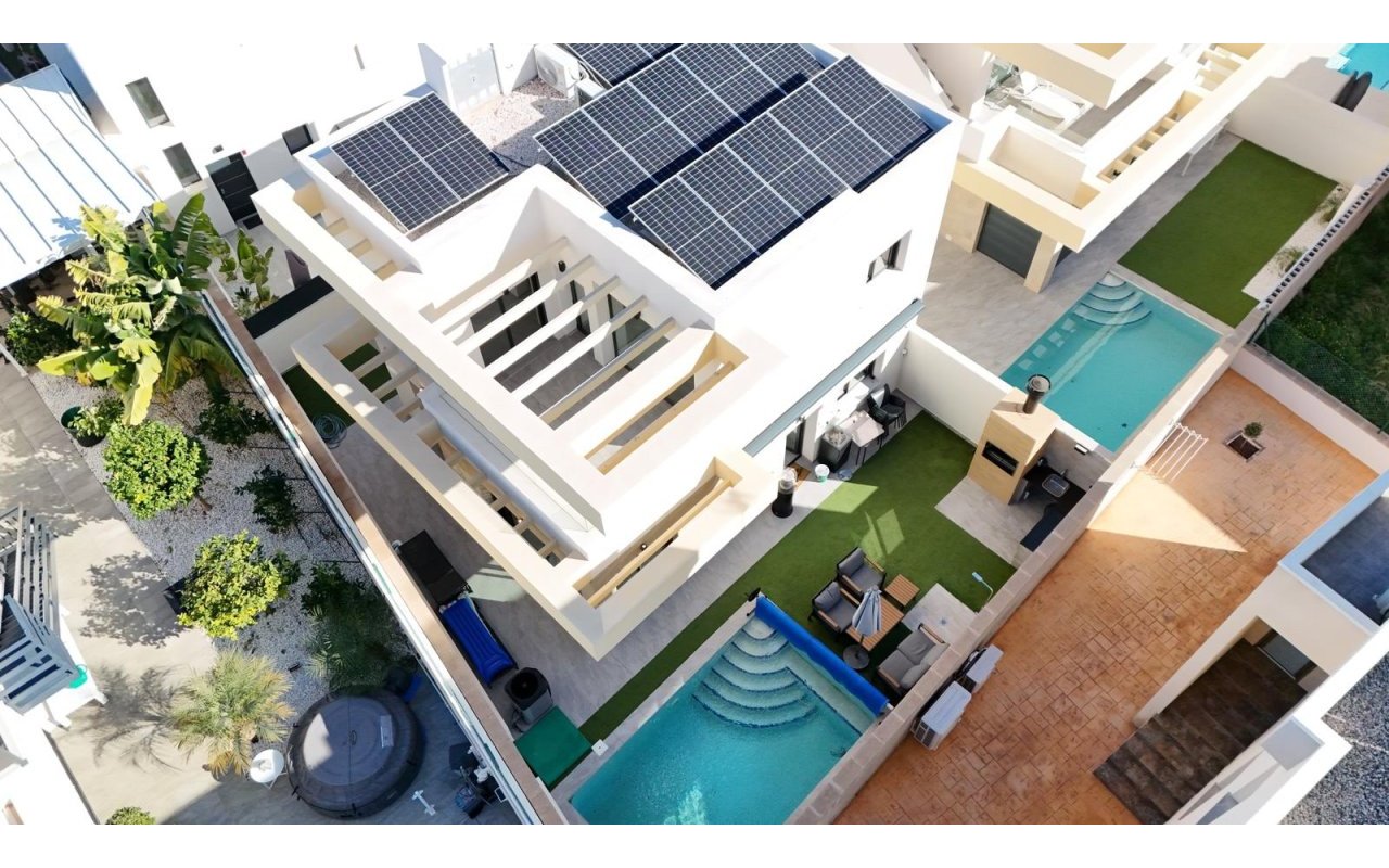 Resale - Villa - Los Montesinos