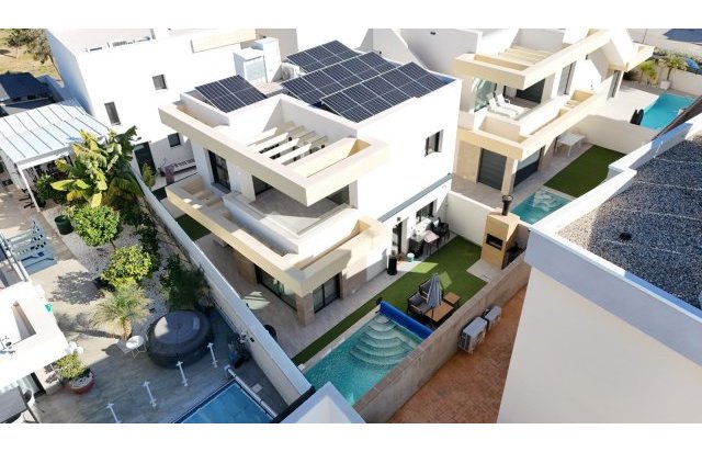 Resale - Villa - Los Montesinos