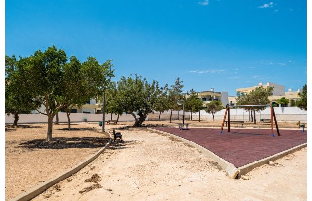 Resale - Villa - Los Montesinos