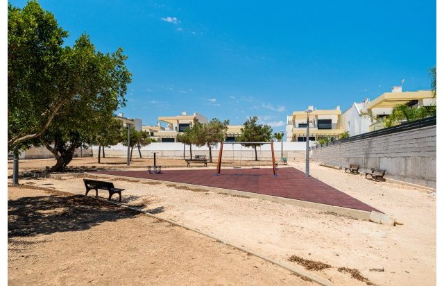 Resale - Villa - Los Montesinos