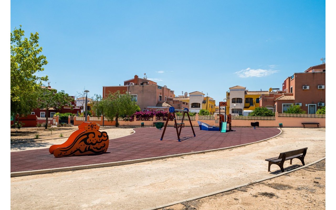 Resale - Villa - Los Montesinos