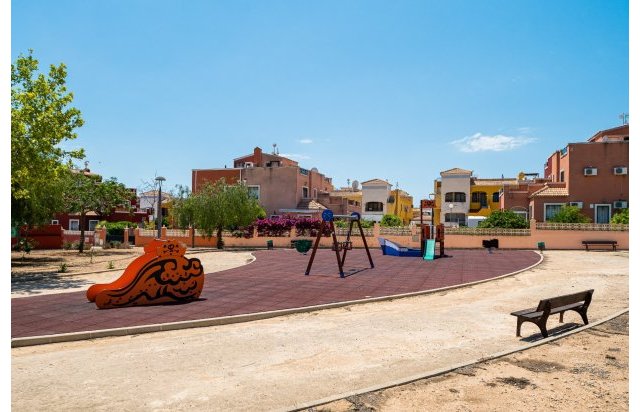 Resale - Villa - Los Montesinos