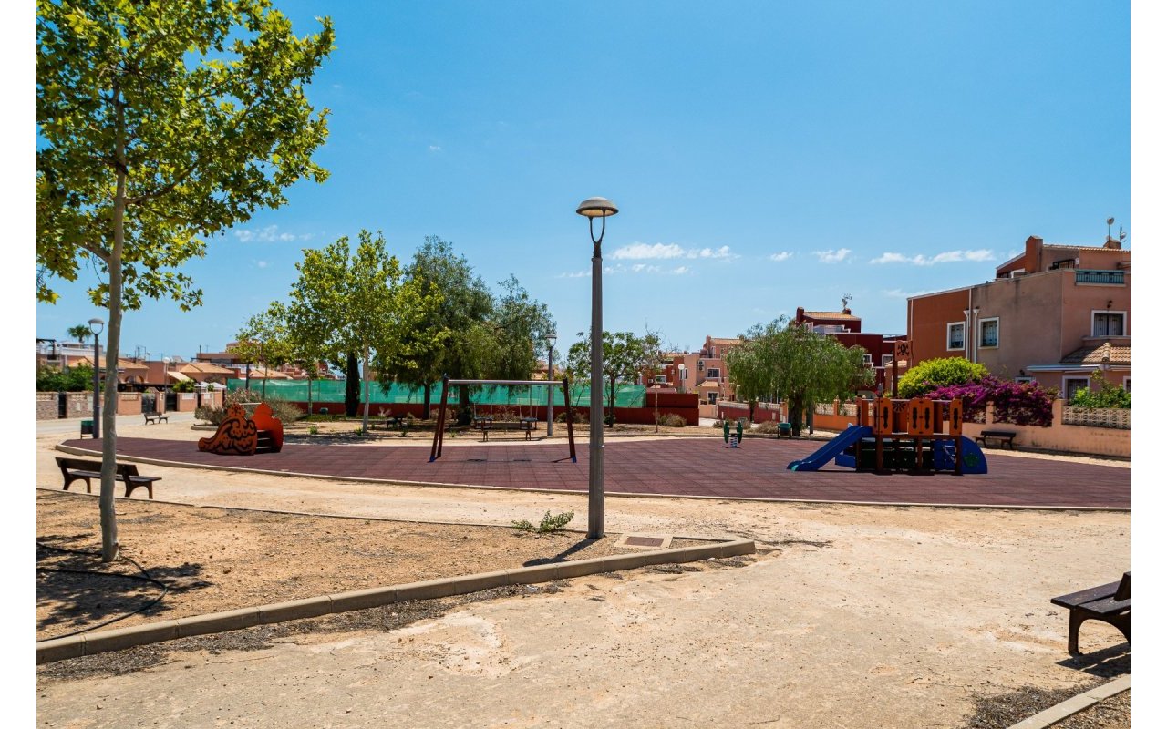 Resale - Villa - Los Montesinos