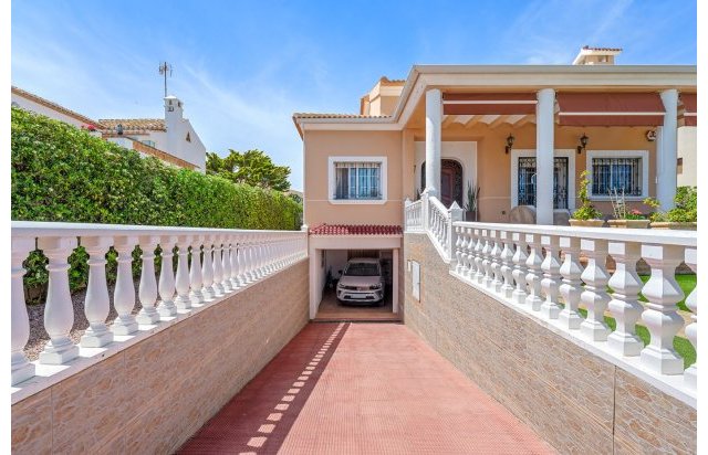 Reventa - Villa - Torrevieja - La Mata