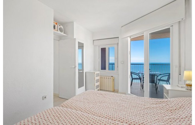 Resale - Apartment - Santa Pola