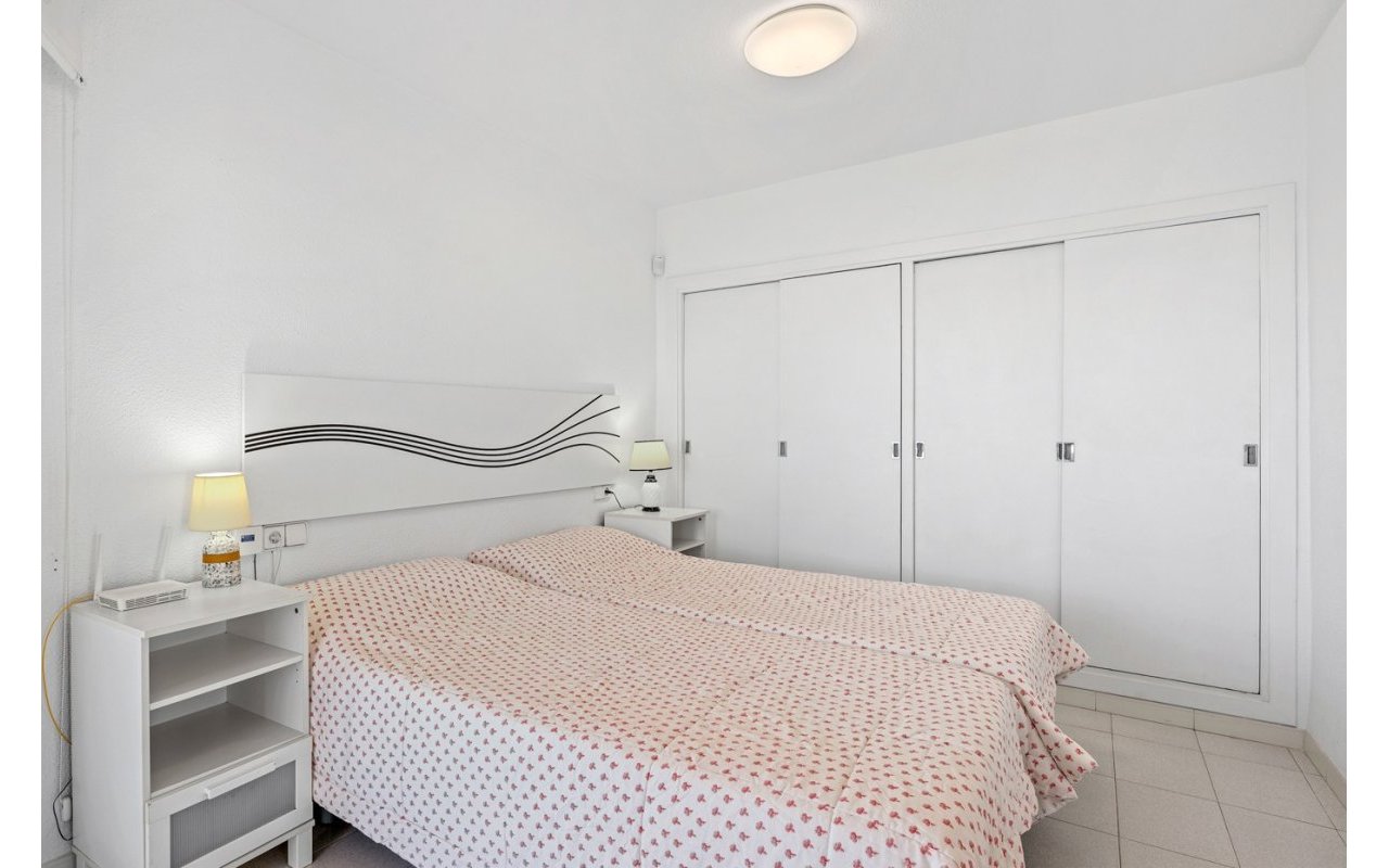 Resale - Apartment - Santa Pola