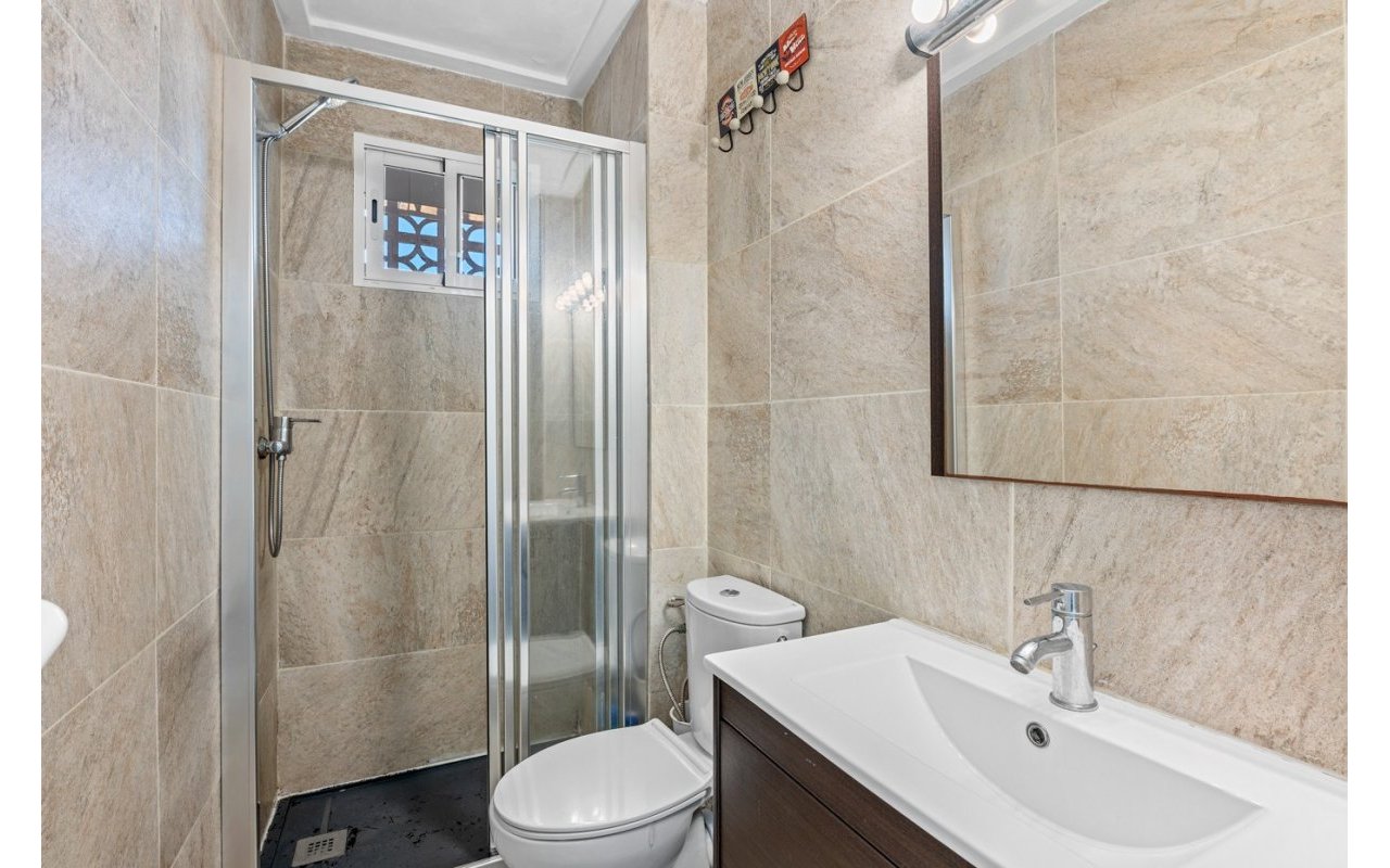 Resale - Apartment - Santa Pola