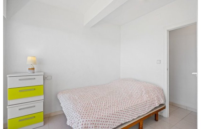 Resale - Apartment - Santa Pola