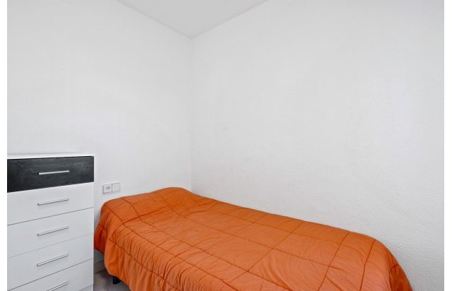 Resale - Apartment - Santa Pola