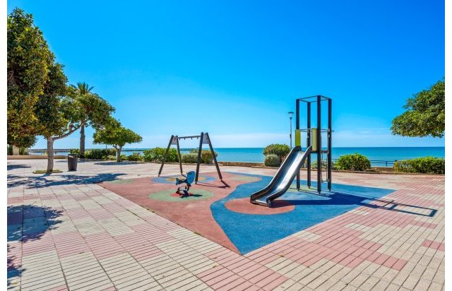 Resale - Apartment - Santa Pola