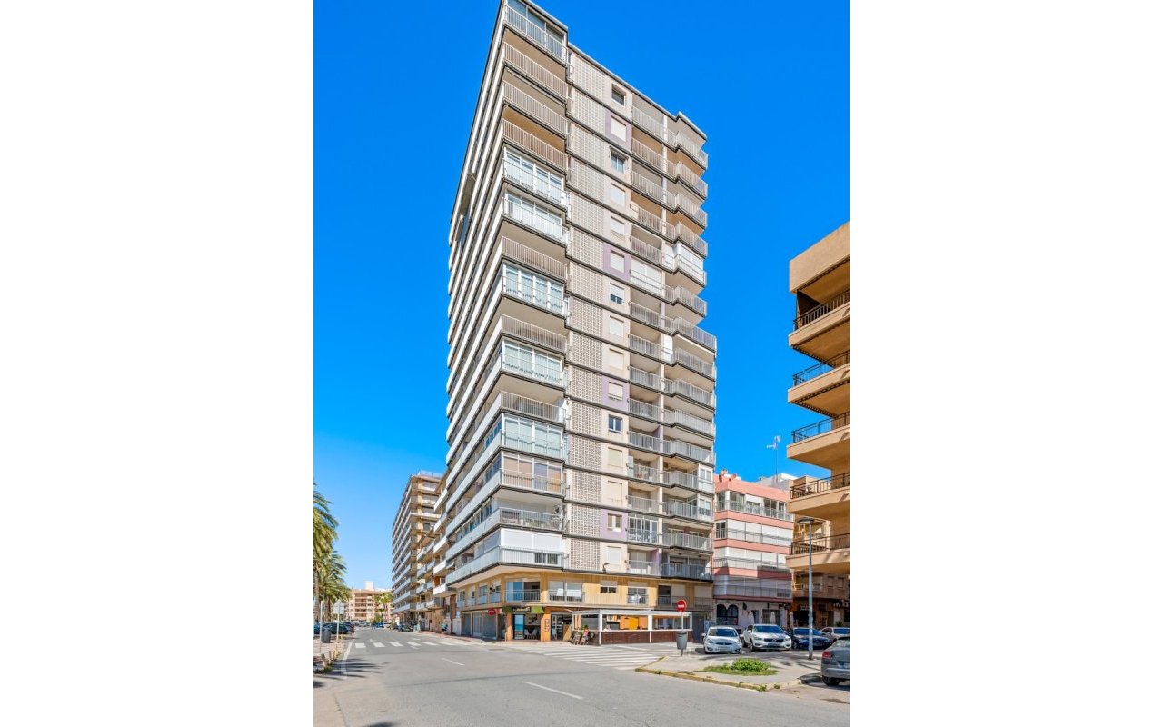 Resale - Apartment - Santa Pola