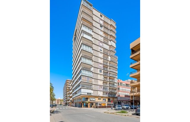Resale - Apartment - Santa Pola