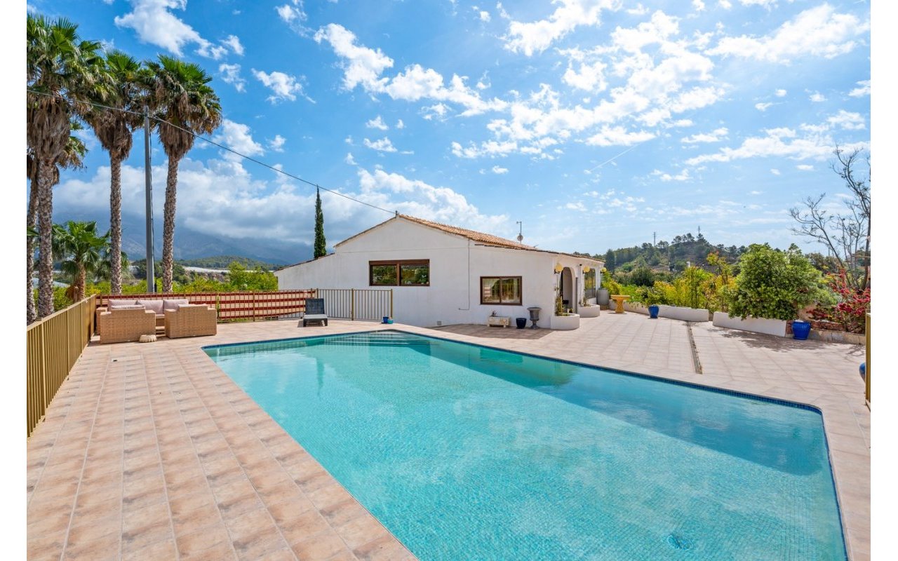 Resale - Country estate - La Nucía