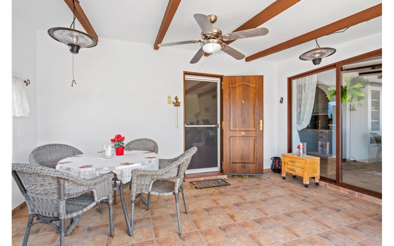 Resale - Country estate - La Nucía