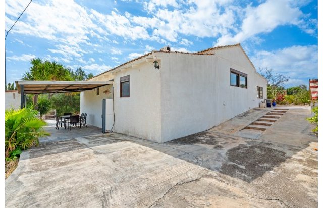 Resale - Country estate - La Nucía