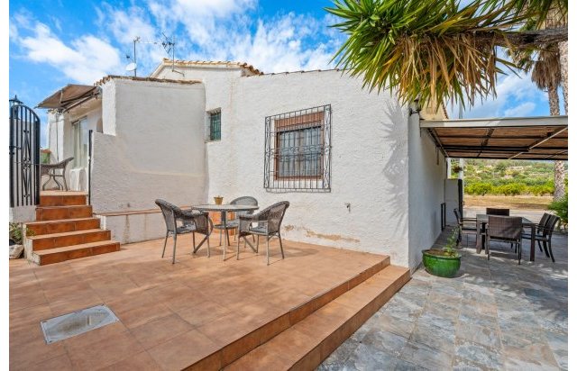 Resale - Country estate - La Nucía